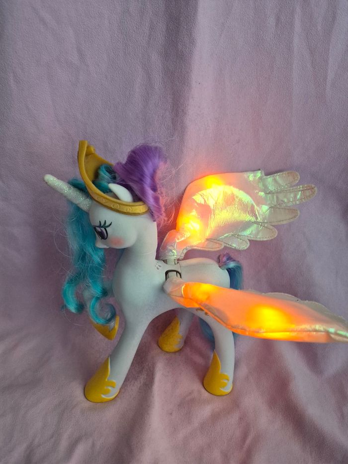 Petit poney - photo numéro 2