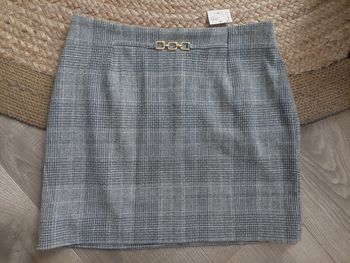 Jupe h&m t M gris carreaux neuve avec étiquette valeur 24.99 euros