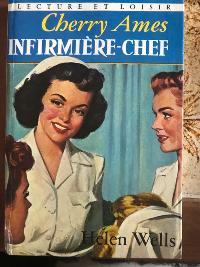 Cherry Ames Infirmière-Chef