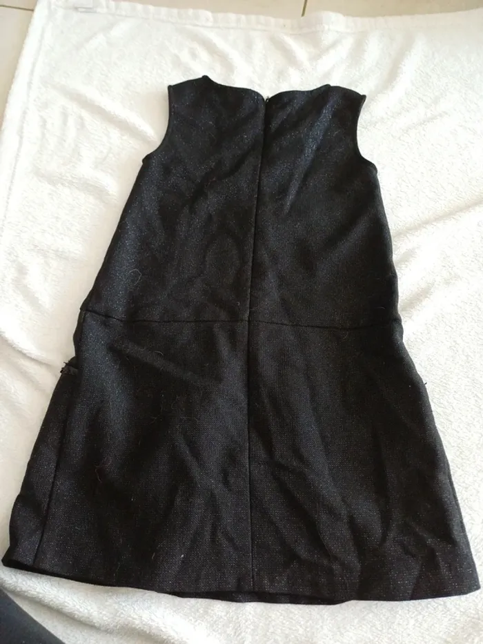 Robe noir 8 ans - photo numéro 5