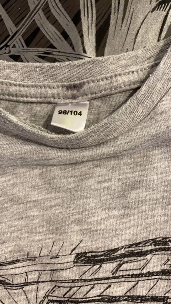 Tee-shirts garçon 4 ans - photo numéro 2