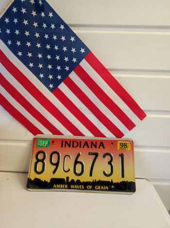 Véritable plaque d'immatriculation de voiture américaine Provenant de l'état de l'Indiana Idéal pour décoration USA États-unis