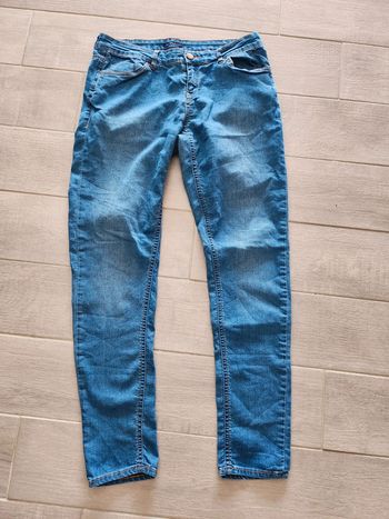 Jean bleu kiabi taille 40 skinny fit en très bon état