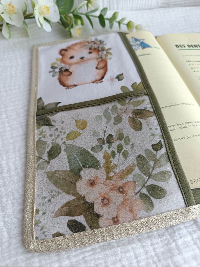 Protège carnet de santé lapin hérisson - photo numéro 4