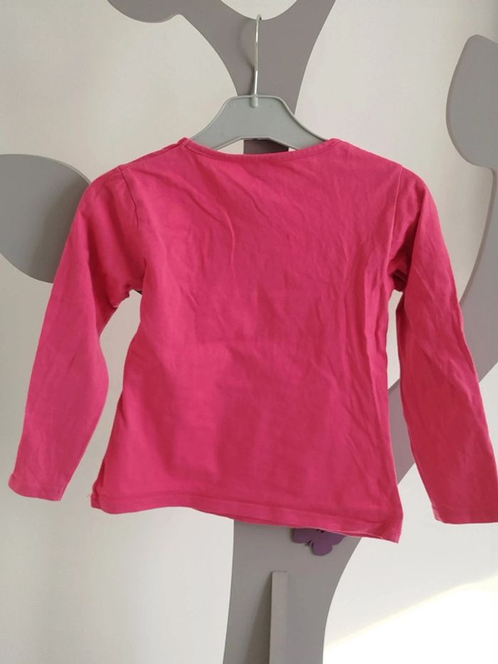 Tee-shirt manches longues fuschia thème ballon Kiabi taille 6 ans - photo numéro 2