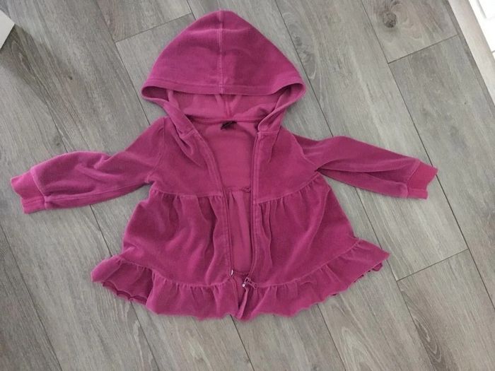 Sweat zippé à capuche