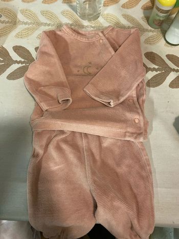 3 Pyjamas
