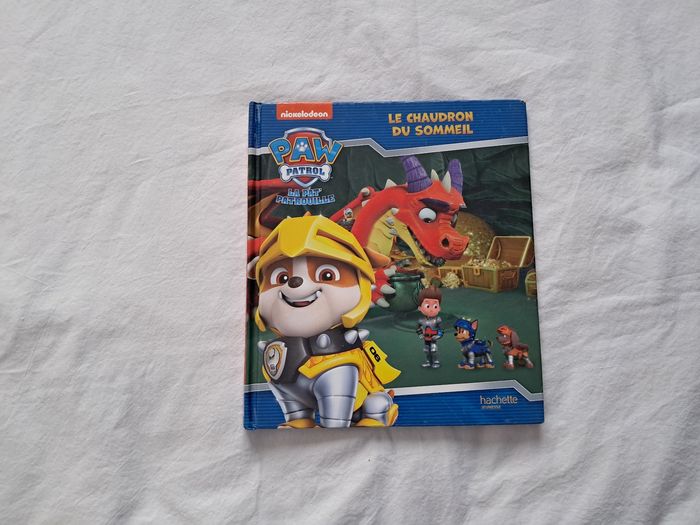 Livre paw patrol le chaudron du sommeil