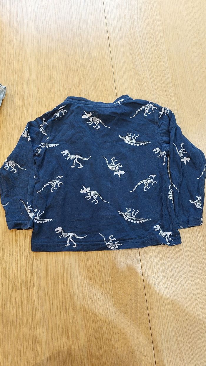 Lot 3 t-shirts manches longues dinos - photo numéro 5