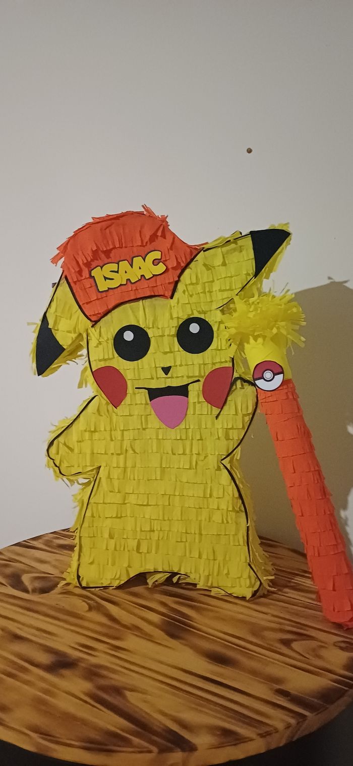 Pinatas anniversaire pikatchu