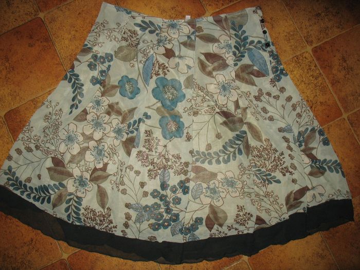 JUPE COURTE VOILE KAKI A FLEURS "KOOKAI" - TAILLE 1 - n°01