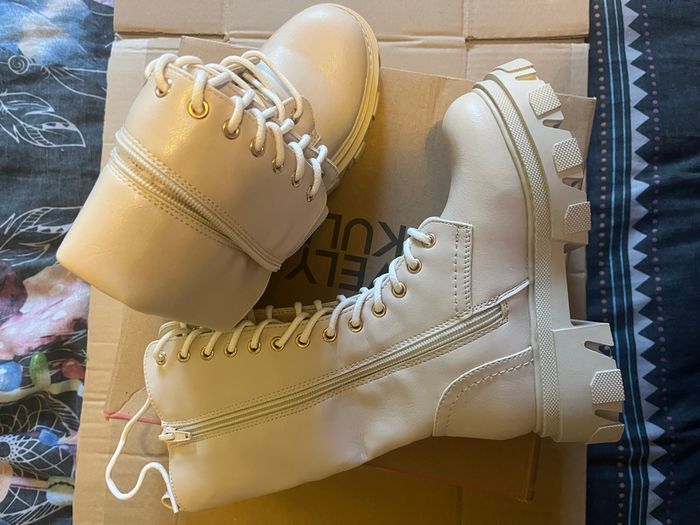 Bottes, bottines taille 30