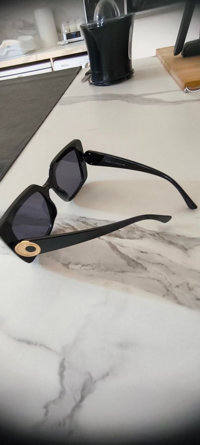Lunettes de soleil femme - photo numéro 3