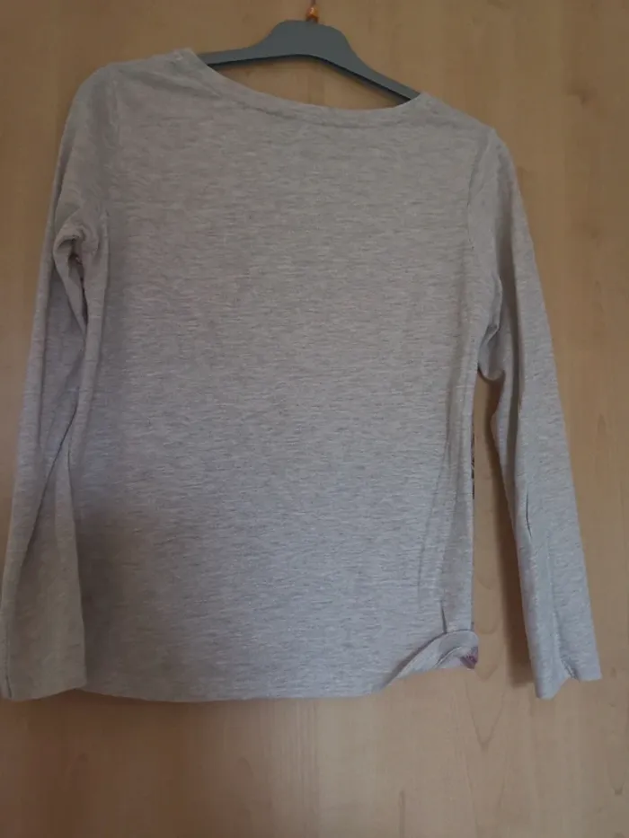 Magnifique Tee-shirt longues manches taille m. - photo numéro 3