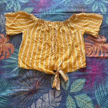 Crop top