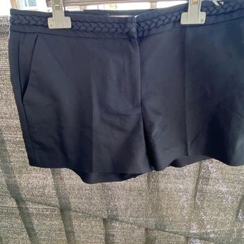 Joli short Naf Naf taille 40
