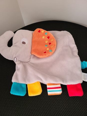 doudou éléphant