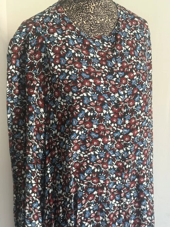 Robe longue à fleurs Zara – Neuve avec étiquette – Taille L - photo numéro 2