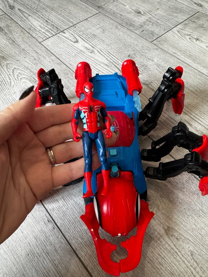 Véhicule araignée de combat Spiderman - photo numéro 2