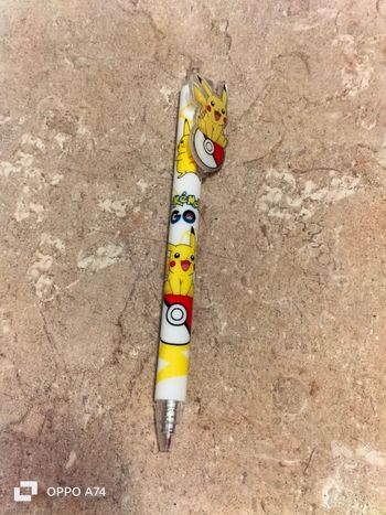 Pokémon 🖤 Stylo Pikachu