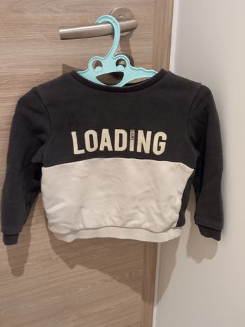 Joli sweat garcon 3 ans blanc et noir Kiabi eco conception 3 ans.