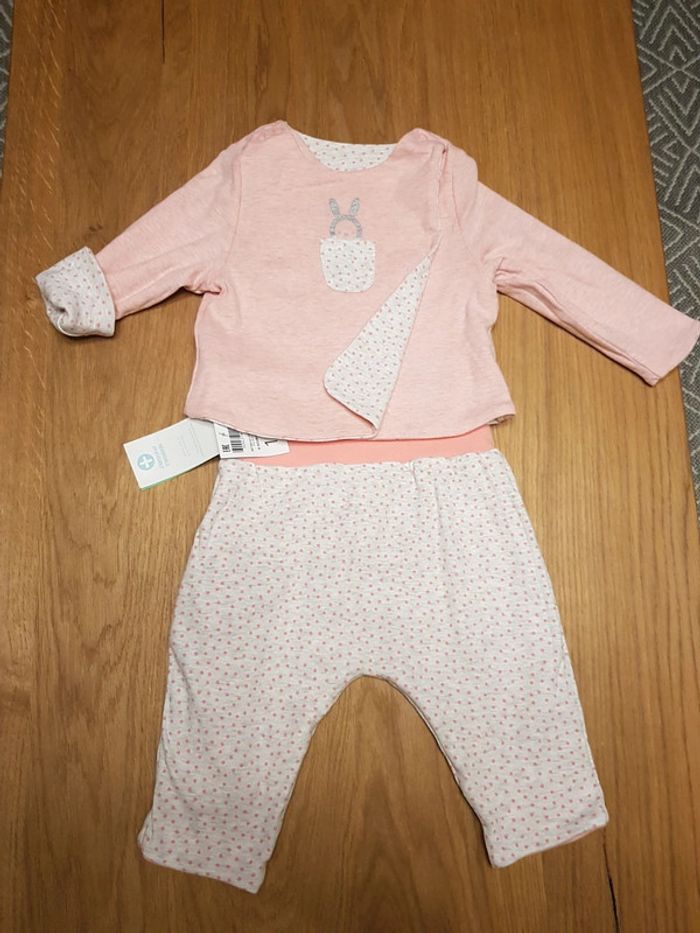 Ensemble réversible Obaïbi 9 mois neuf avec étiquette