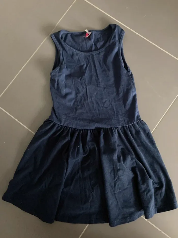 Robe orchestra 6 ans en très bon état