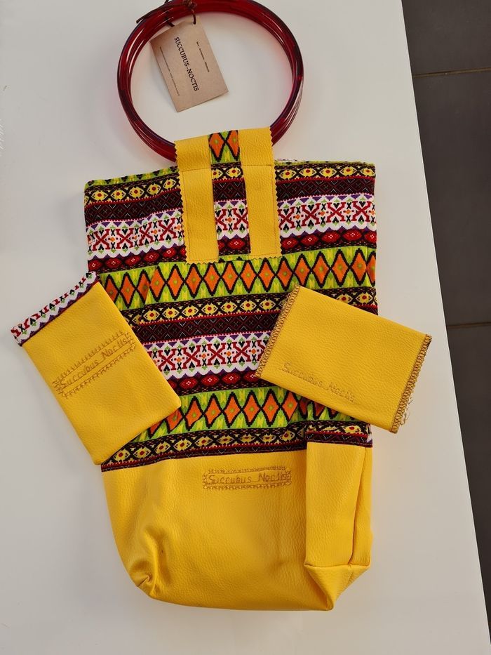 Sac en cuir très original