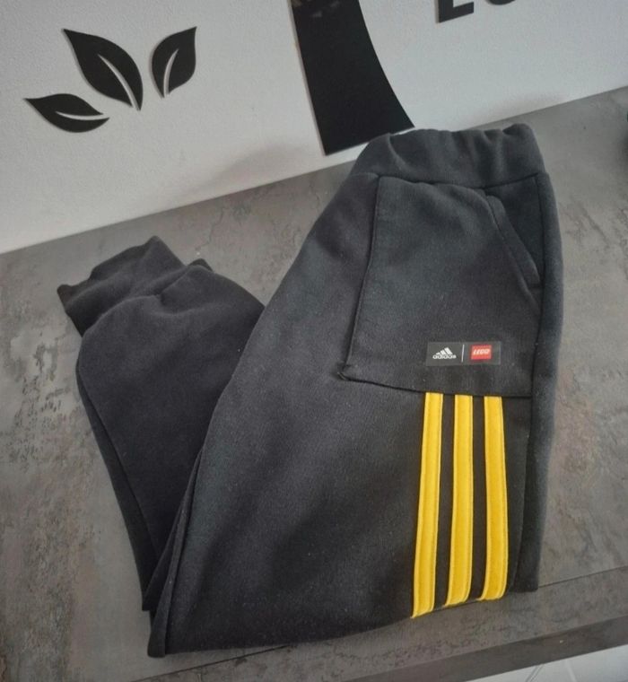 Bas de jogging lego/adidas 9/10ans - photo numéro 3