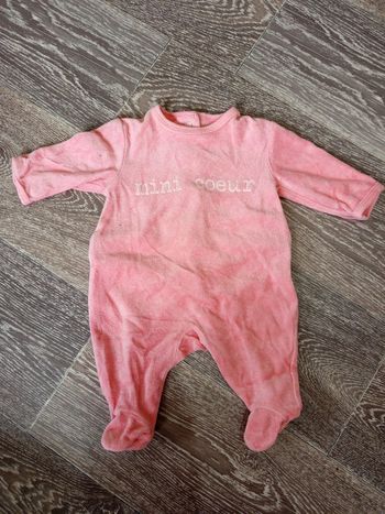Pyjama rose Kiabi 1 mois