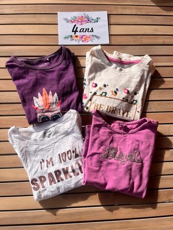 Lot teeshirt manches longues en coton 4 ans