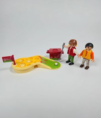 Playmobil Enfants au minigolf