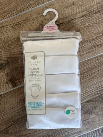 Bodies blancs  manches courtes