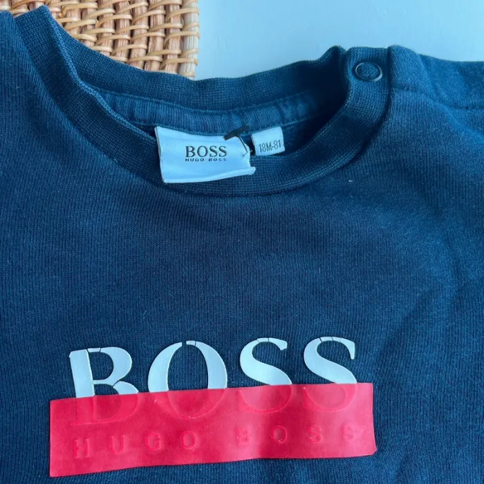 Sweat Pull Hugo Boss 18mois - photo numéro 4