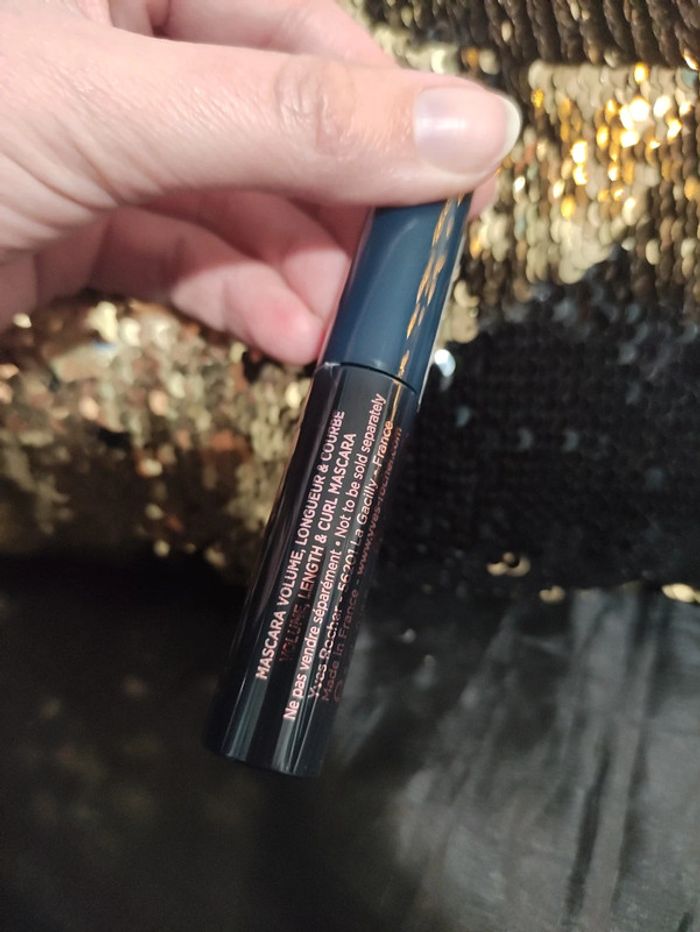 Lot de deux maquillages neufs, baume à lèvres et mascara. - photo numéro 6