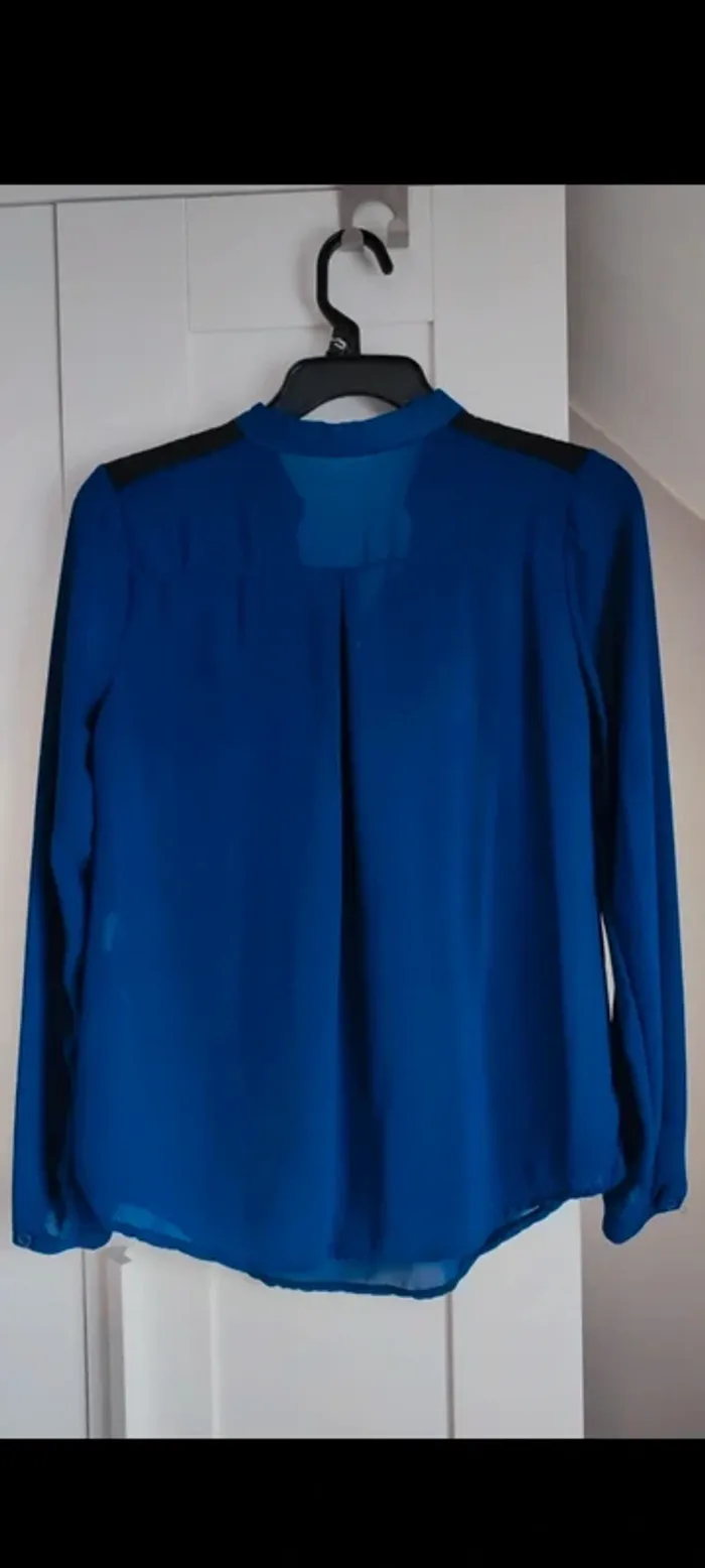 Blouse fluide bleue - photo numéro 2