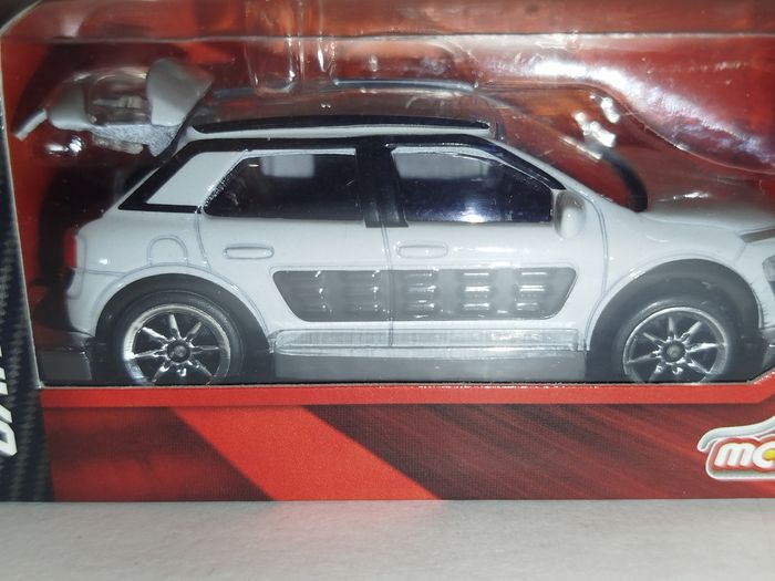 Majorette Citroën C4 Cactus - photo numéro 10