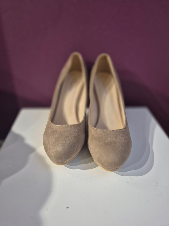 Chaussures à talon taille 39 - photo numéro 2