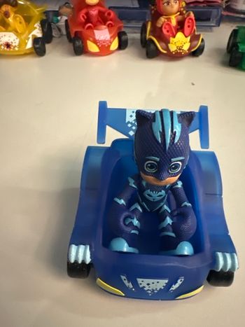 Voiture pyjamasque bleu hasbro