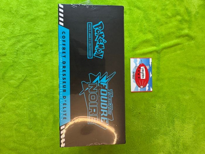 ETB Pokémon EV10.5 Foudre Noir Neuf et Scellé - photo numéro 2