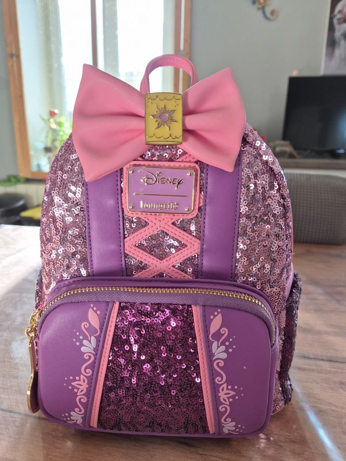 Loungefly sequin Raiponce