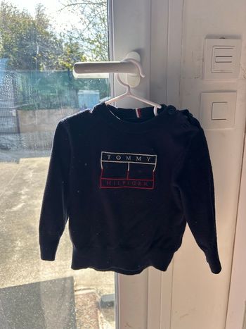 Pull tommy Hilfiger 18mois 