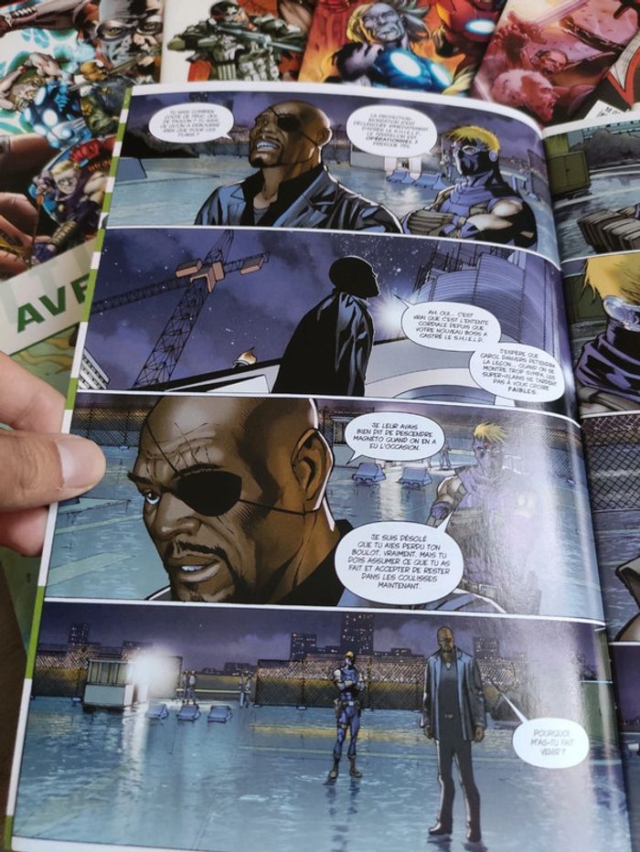 Lot 12 comics Avengers - photo numéro 5