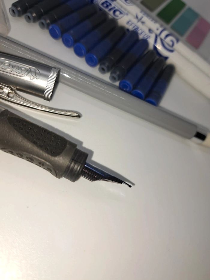 Papeterie gris - photo numéro 8
