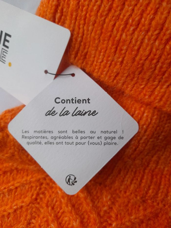 Très beau pull orange neuf avec étiquette 🏷 - photo numéro 3