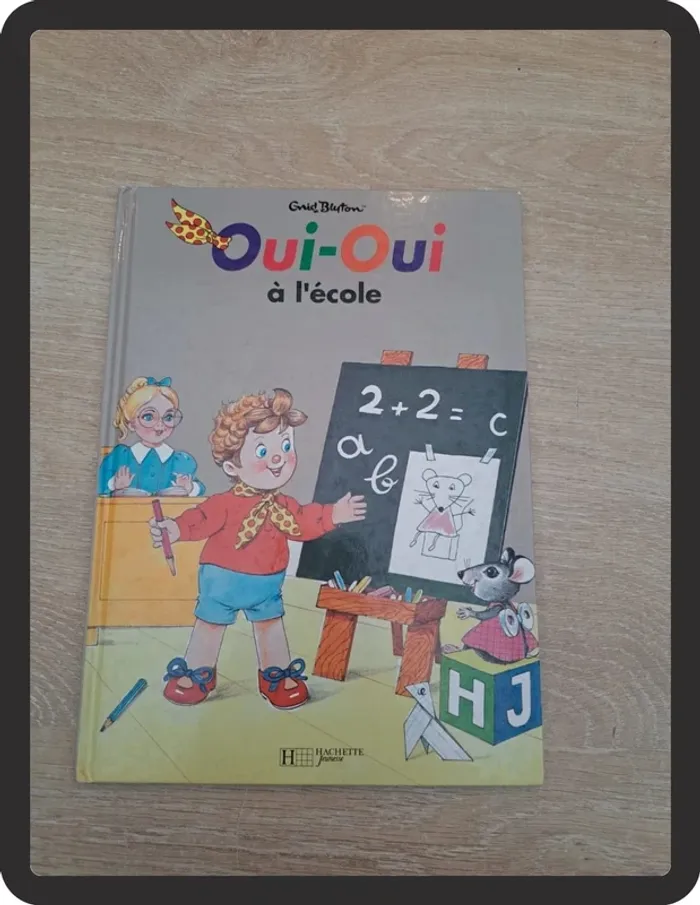 Livre oui oui à l'école
