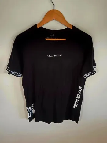 C27 t-shirt noir Pull&Bear M