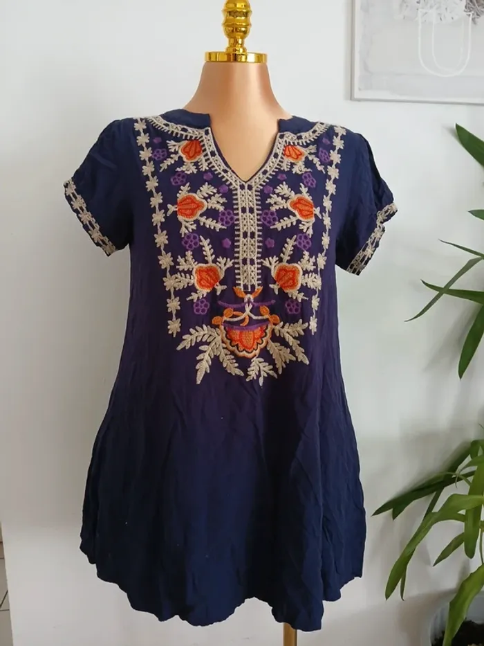 Chemisier/Tunique brodé Taille M🌿💝 - photo numéro 4
