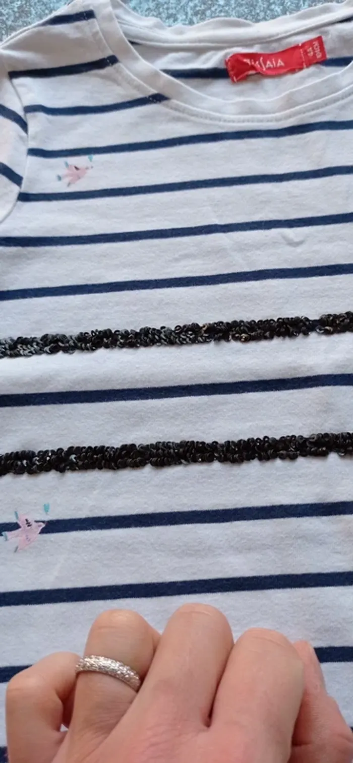 Tissaia t-shirt manches longues taille 4 ans très bon état peu porté - photo numéro 5