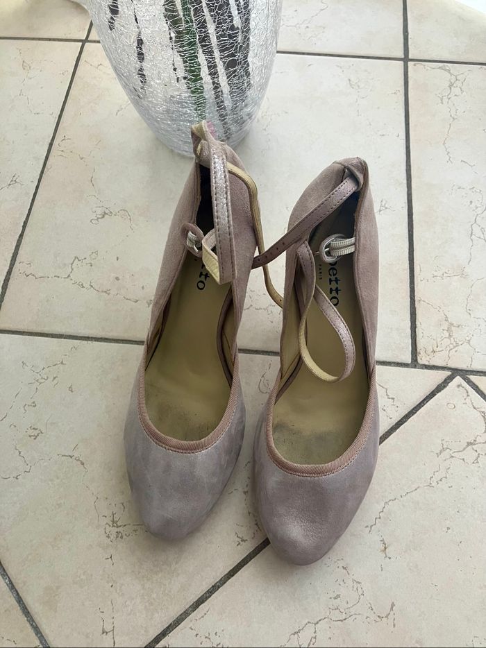 Très belle paire d’escarpins irisées Repetto T.39,5 - photo numéro 2